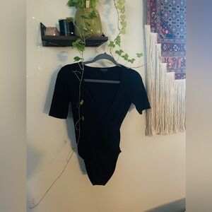 Topshop-Short Sleeve Black Bodysuit-Size: 2
